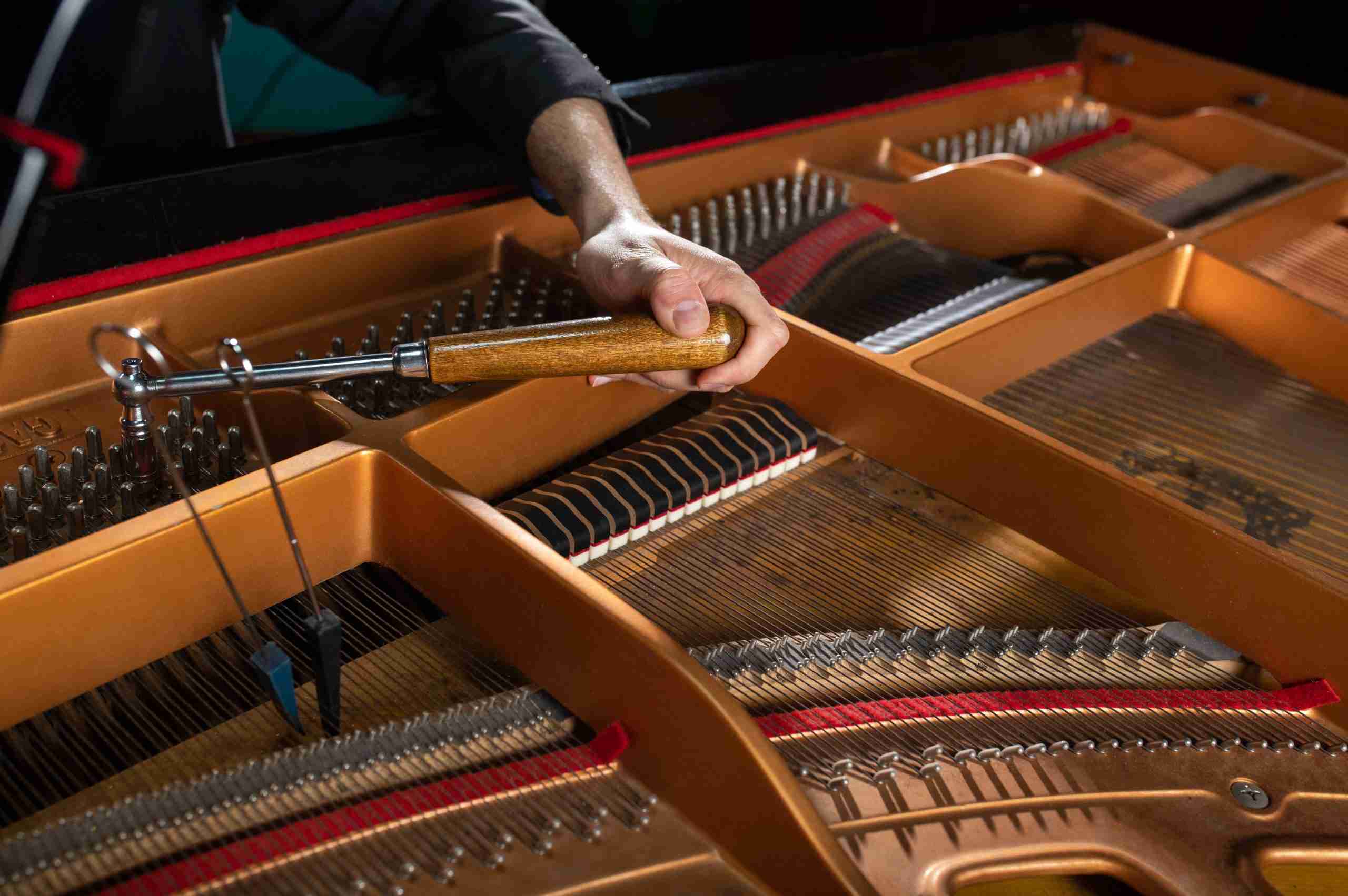 Bảo Dưỡng Và Chăm Sóc Piano Asahi Đúng Cách
