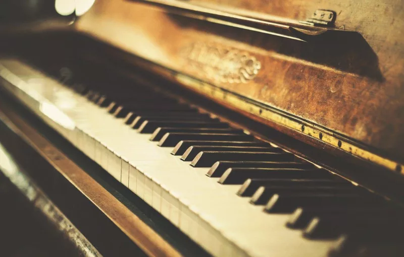 Đánh Thức Trí Nhớ Vô Tận: Bí Quyết Đọc Thầm Và Ghi Nhớ Bản Nhạc Piano Như Một Th