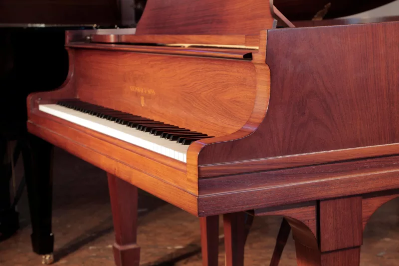 Grand Piano chính hãng tại Hòa Bình