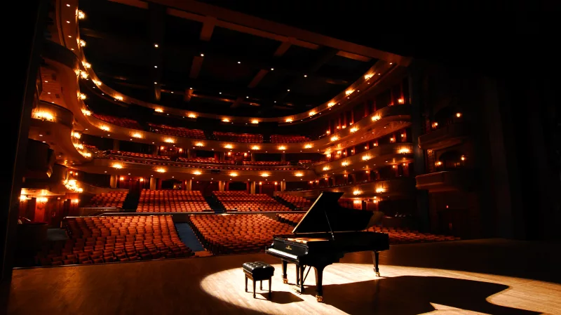 Grand Piano chính hãng tại Nghệ An