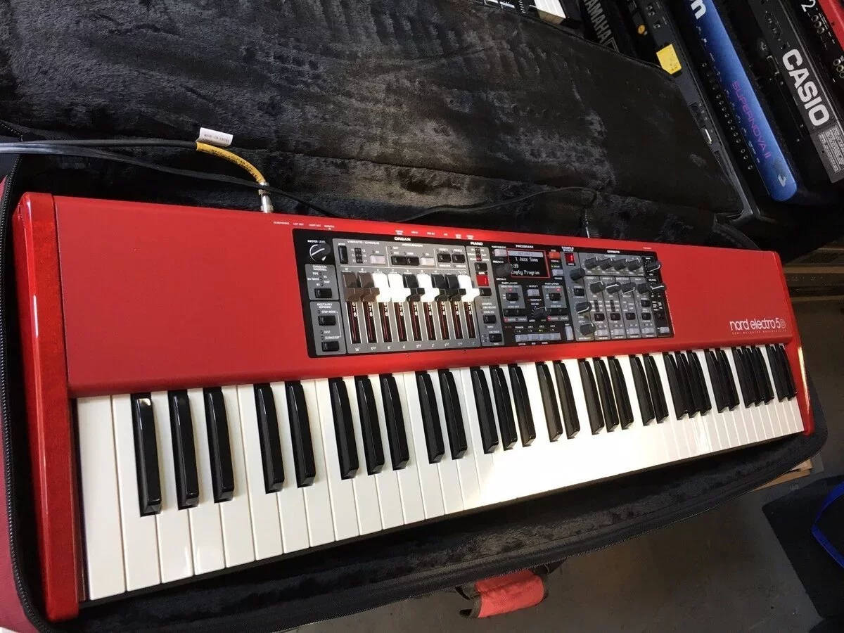NORD ELECTRO 5D 61 - Chi tiết 2