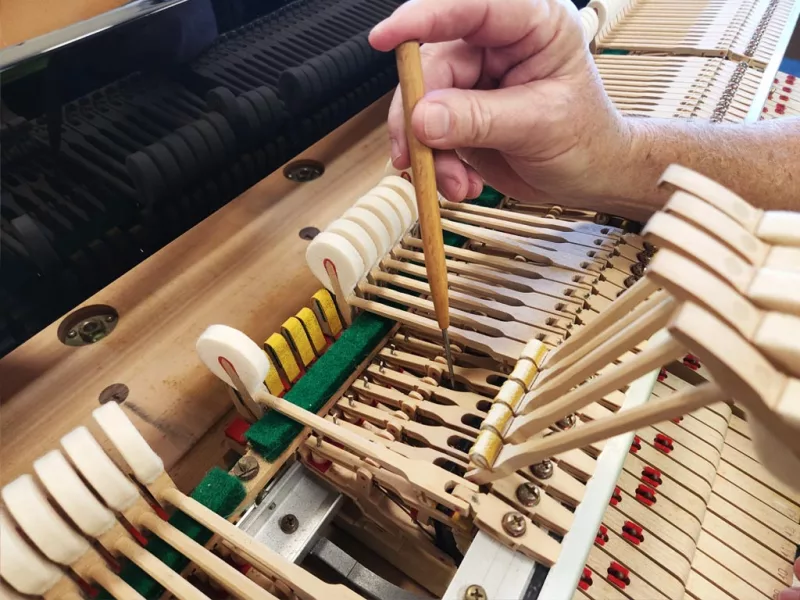 Phím Piano Nặng Nhẹ Không Đều: Giải Mã "Cảm Giác Khó Chịu" & Hướng Dẫn Tối Ưu Hó
