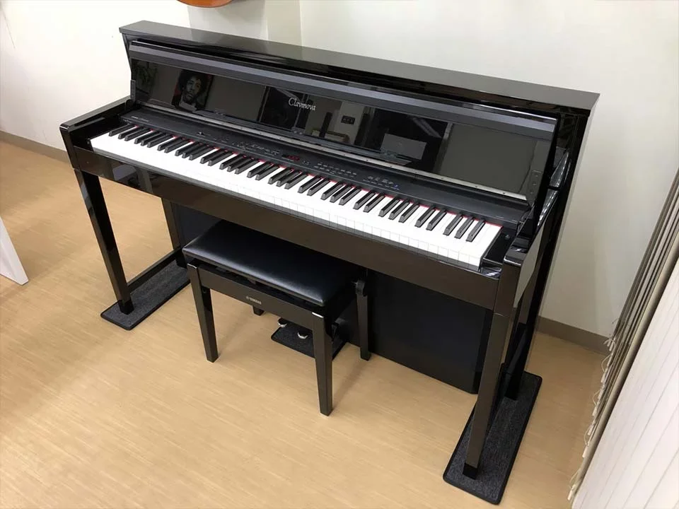 YAMAHA CLP-S306 PE - Chi tiết 2