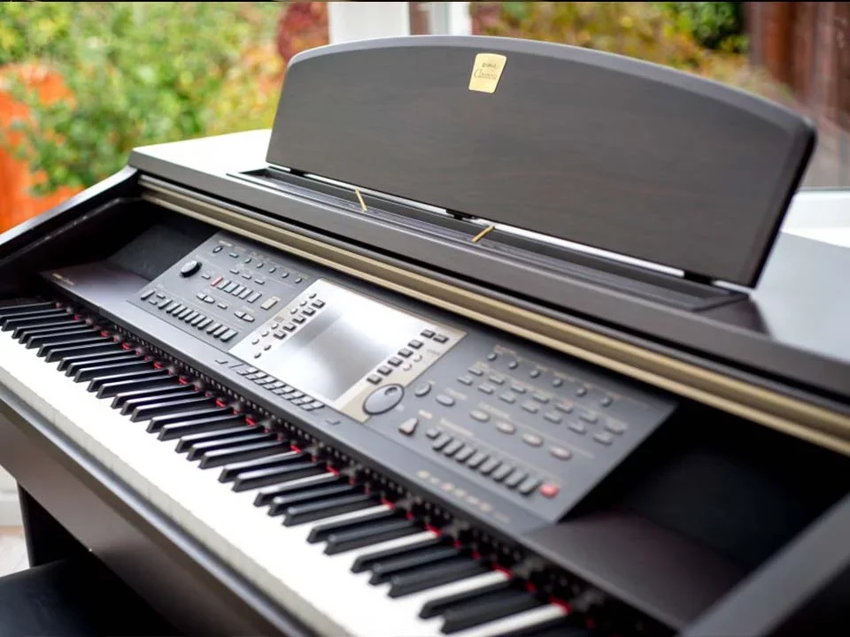 YAMAHA CVP-207 R - Chi tiết 2