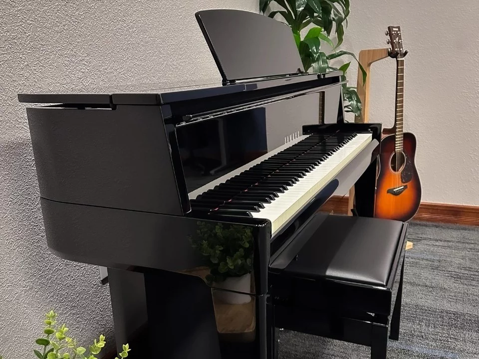 AVANT GRAND N2 (NEW) tại Elite Piano TP.HCM – Không gian trưng bày