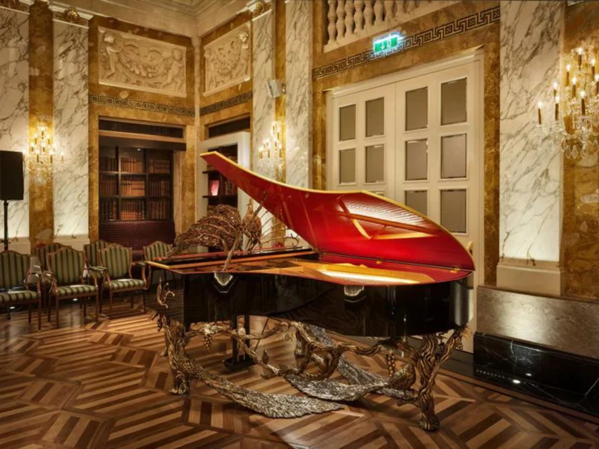 Grand Bohemian - Elite Piano