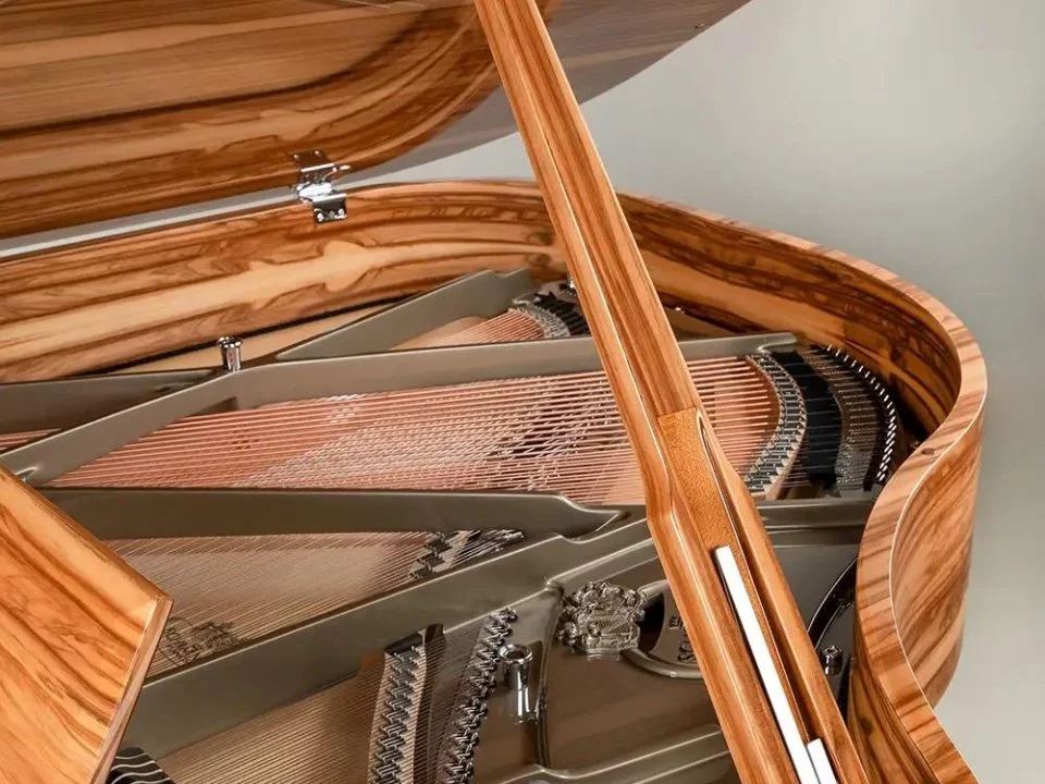 Đàn piano Schimmel Schimmel Classic C169 Satin Walnut – Chi tiết bàn phím