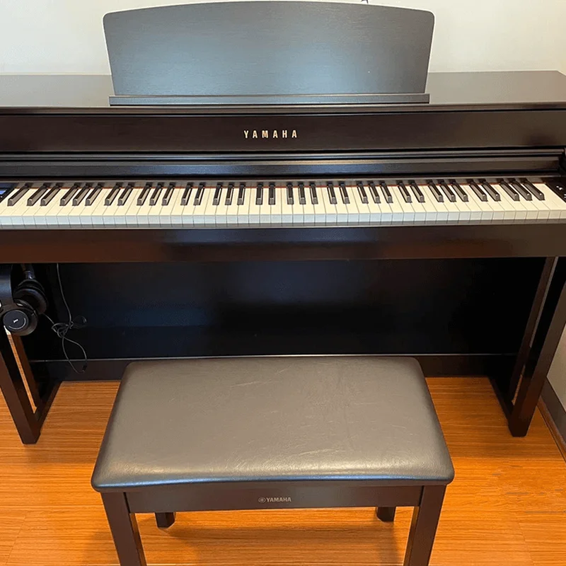 YAMAHA CLP-545 R