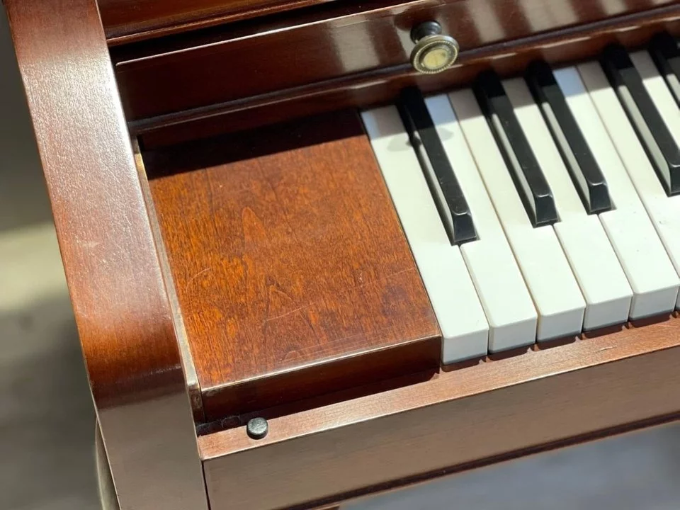 Kawai 504F - Elite Piano