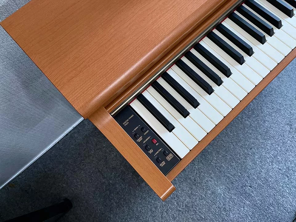 KAWAI CN23 C