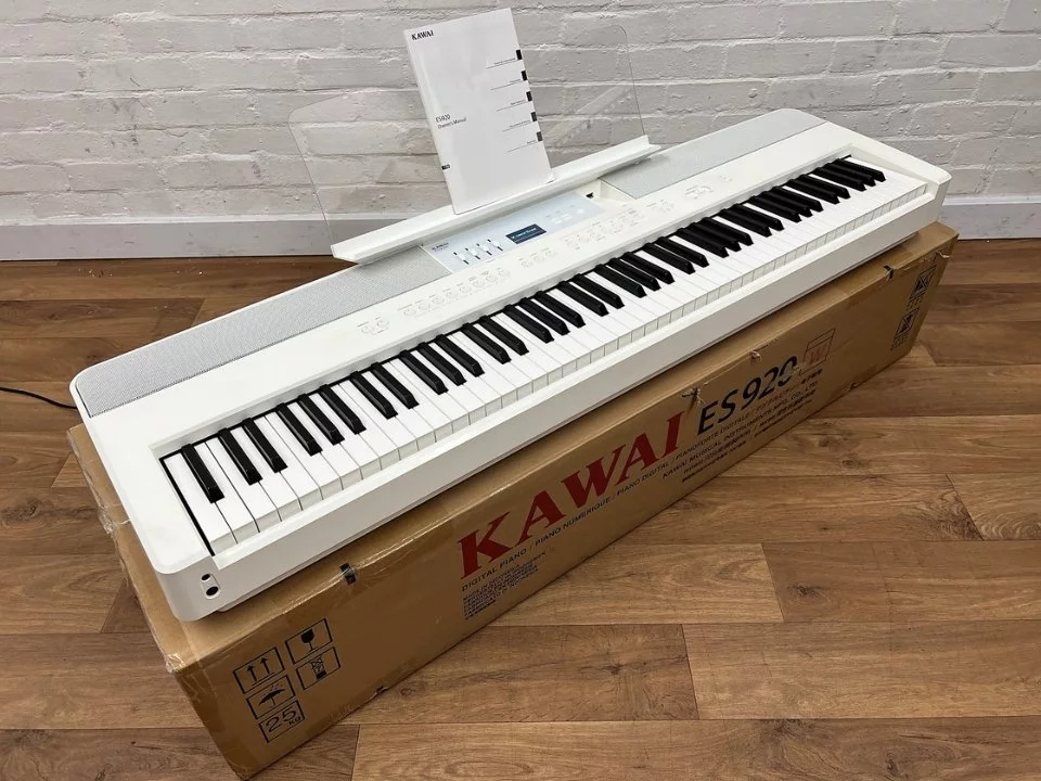 KAWAI ES920 WH (USED) - Elite Piano