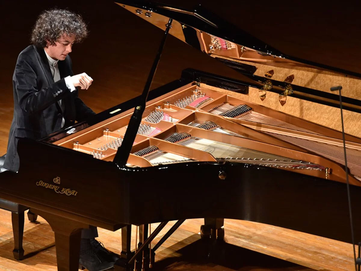 Shigeru Kawai SK-EX - Elite Piano