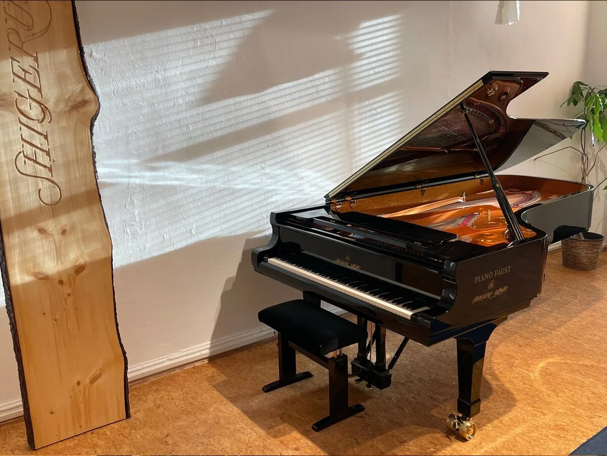 Shigeru Kawai SK-EX - Elite Piano