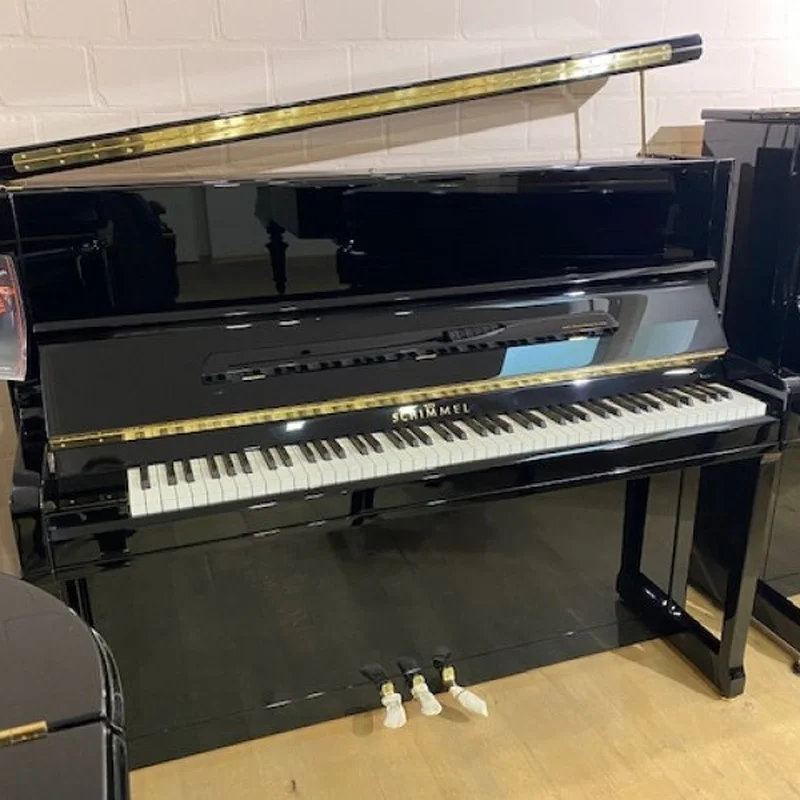 Không gian showroom Elite Piano trưng bày đàn Schimmel Konzert K125 Tradition