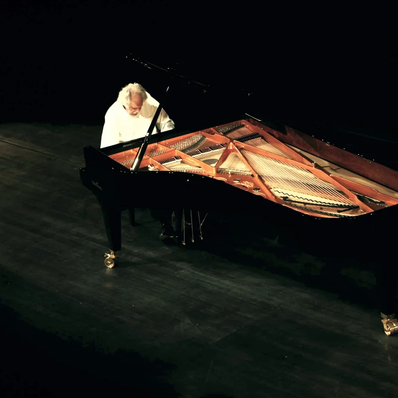 Đàn piano Schimmel Konzert K175 Tradition – Chi tiết bàn phím