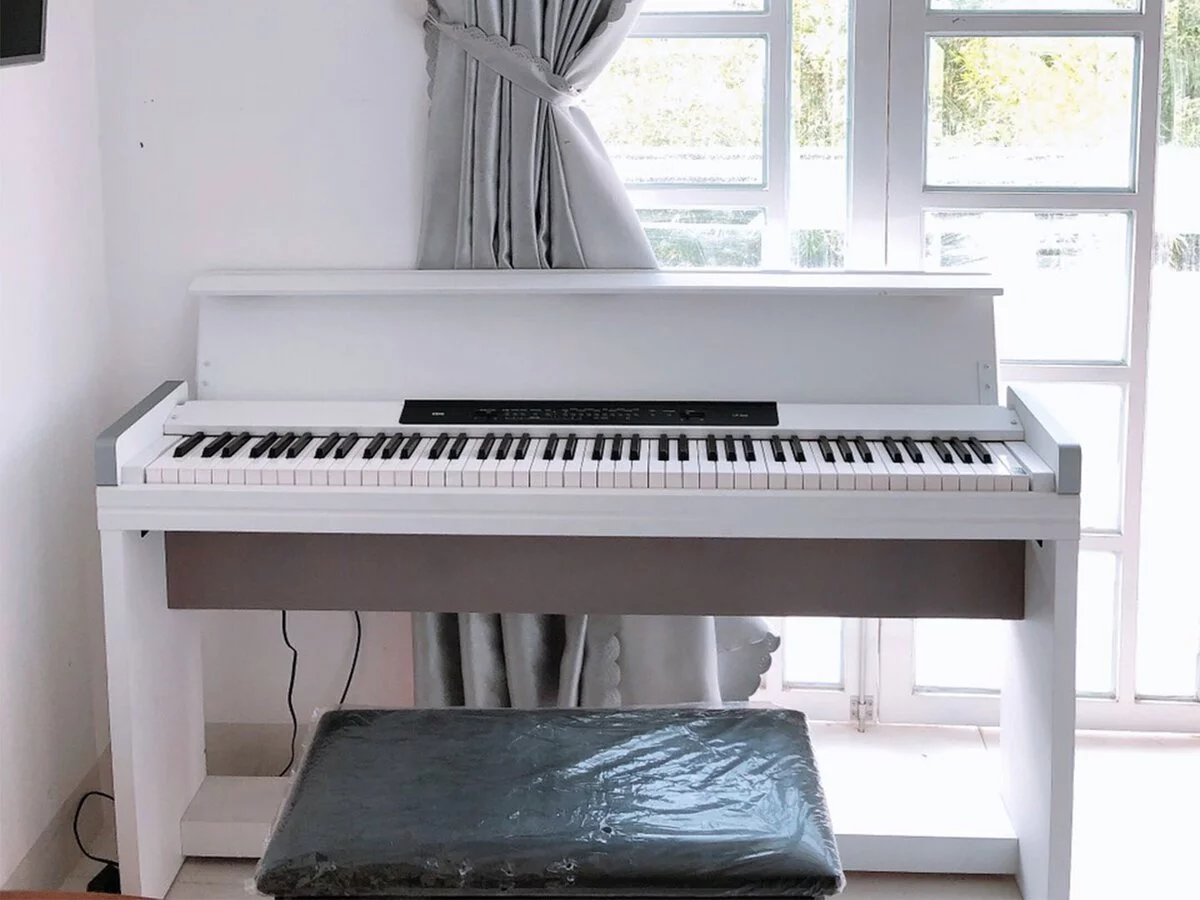KORG LP-350 WH