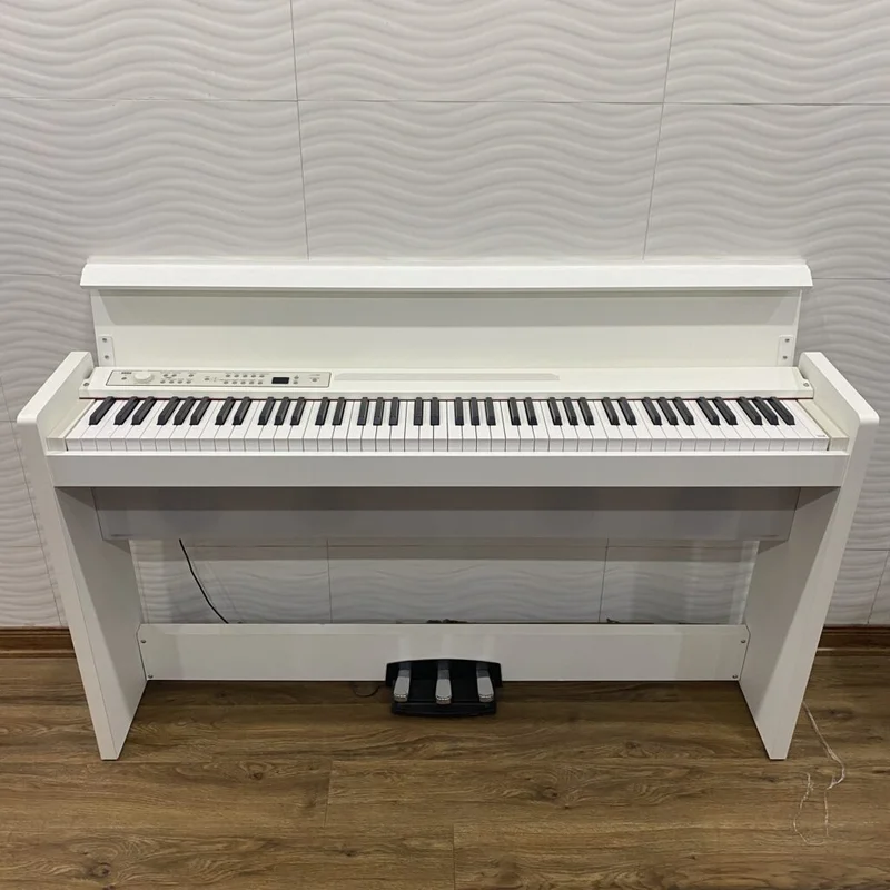 KORG LP-380 WH