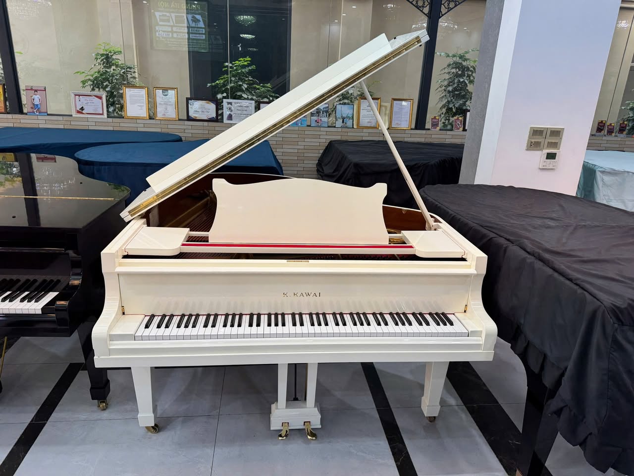 KAWAI No.500 WH - Elite Piano