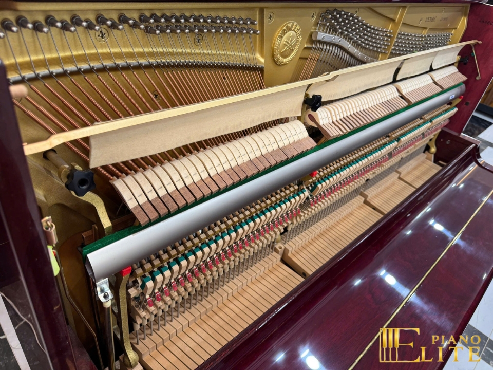 YAMAHA UX30 BiC - Elite Piano