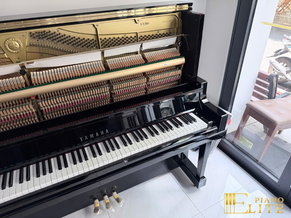 YAMAHA UX500 - Elite Piano