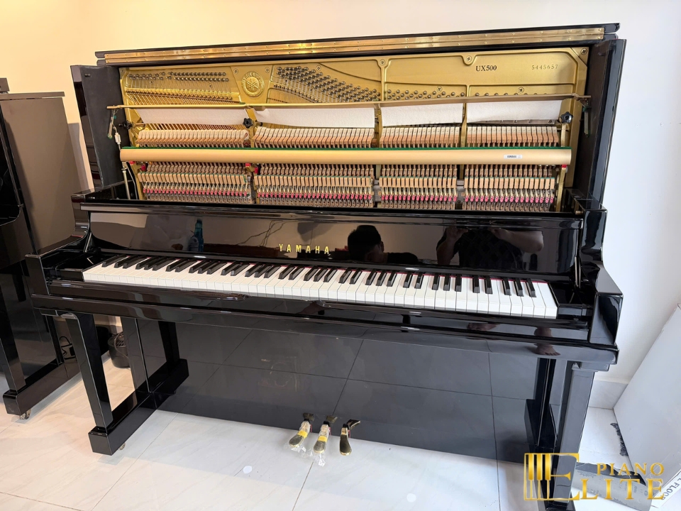 YAMAHA UX500 - Elite Piano