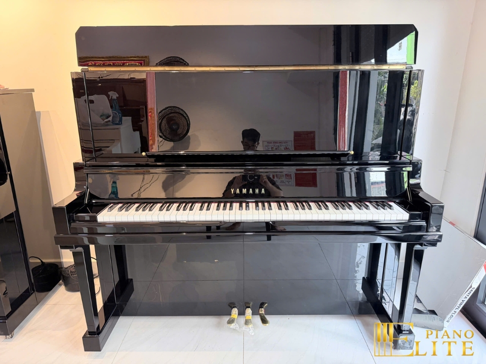 YAMAHA UX500 - Elite Piano