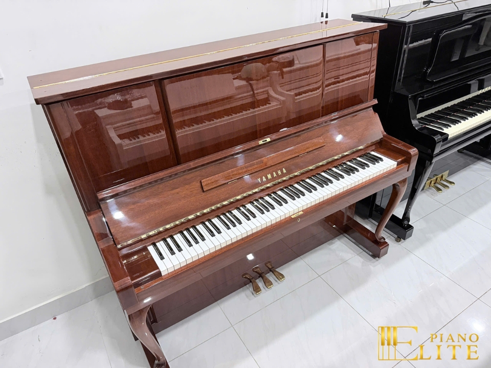 YAMAHA W106 - Elite Piano