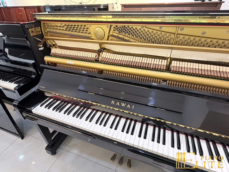 KAWAI KU30 - Elite Piano
