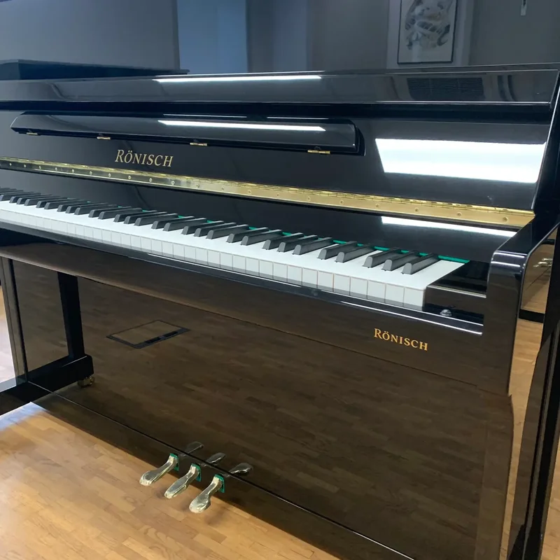 Rönisch 132K (Designed by Blüthner)