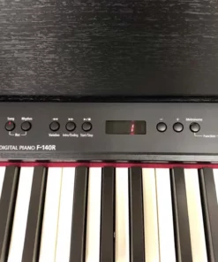 ROLAND F-140 B (USED)