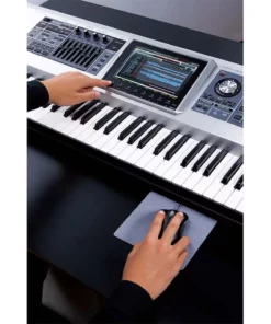 ROLAND FANTOM G8