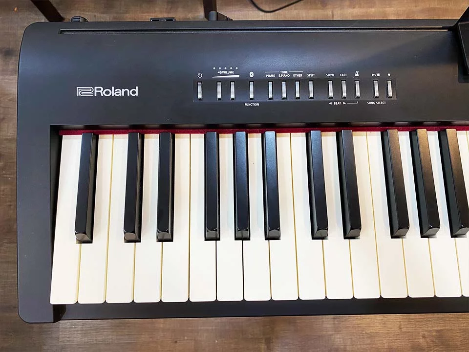 ROLAND FP-30 BK - Elite Piano
