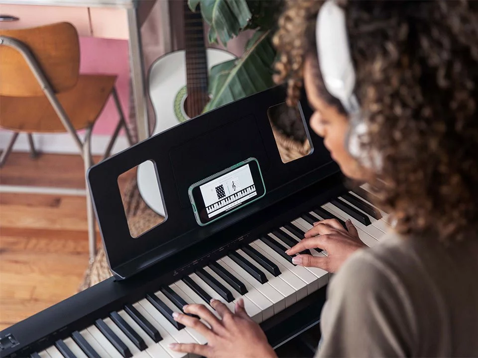 ROLAND FP-30 BK - Elite Piano