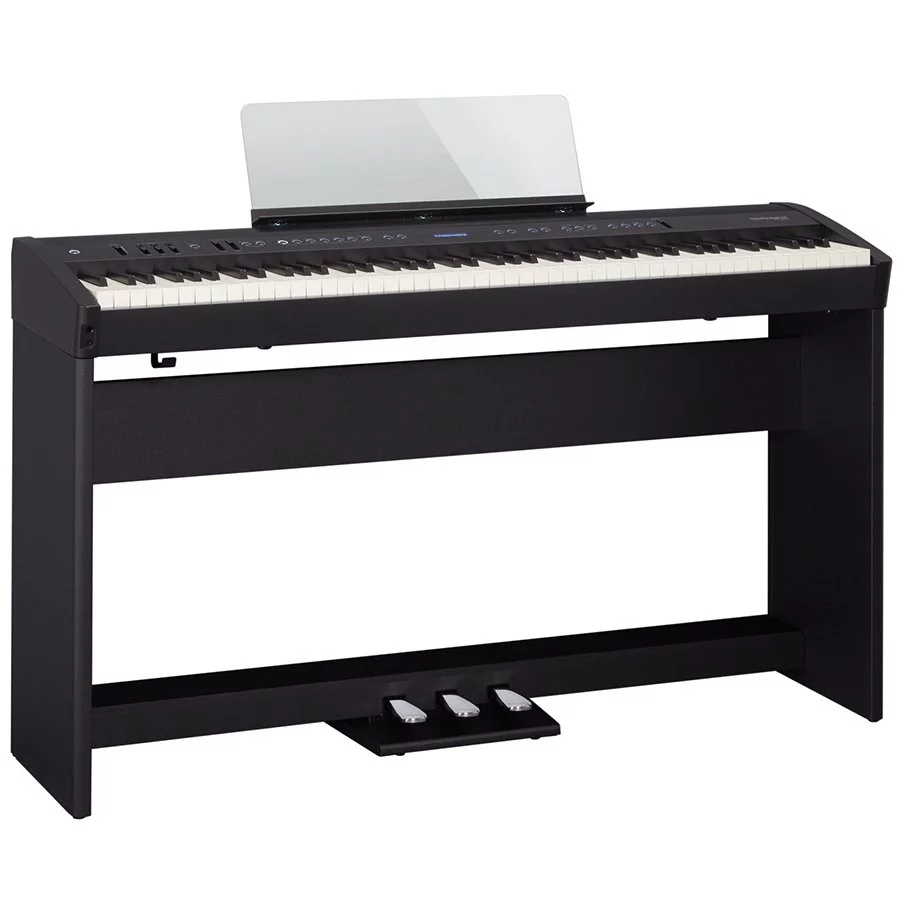 ROLAND FP-60 (Used)