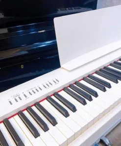 ROLAND FP-30 WH (Used)