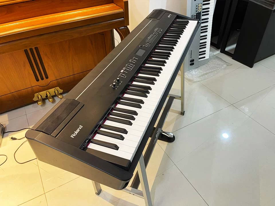 ROLAND FP-7 BLK - Elite Piano