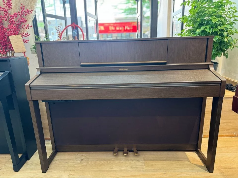 ROLAND LX-7 BW - Elite Piano