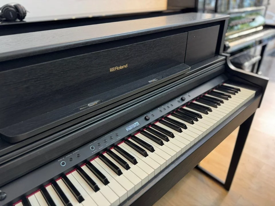 ROLAND LX-705 CB