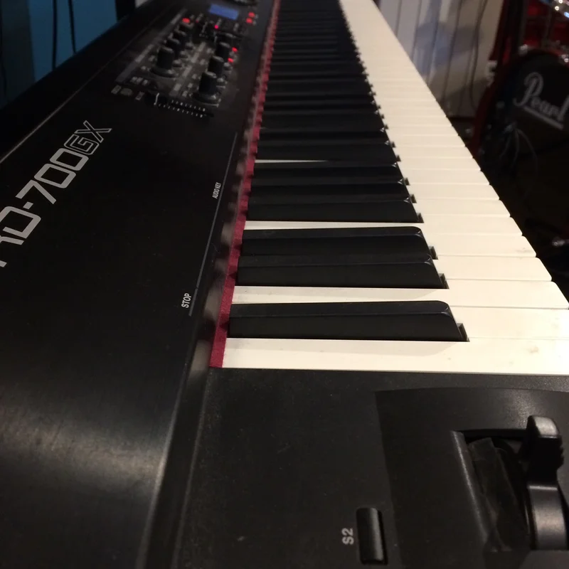 ROLAND RD-700GX