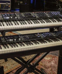 ROLAND V-Stage 76