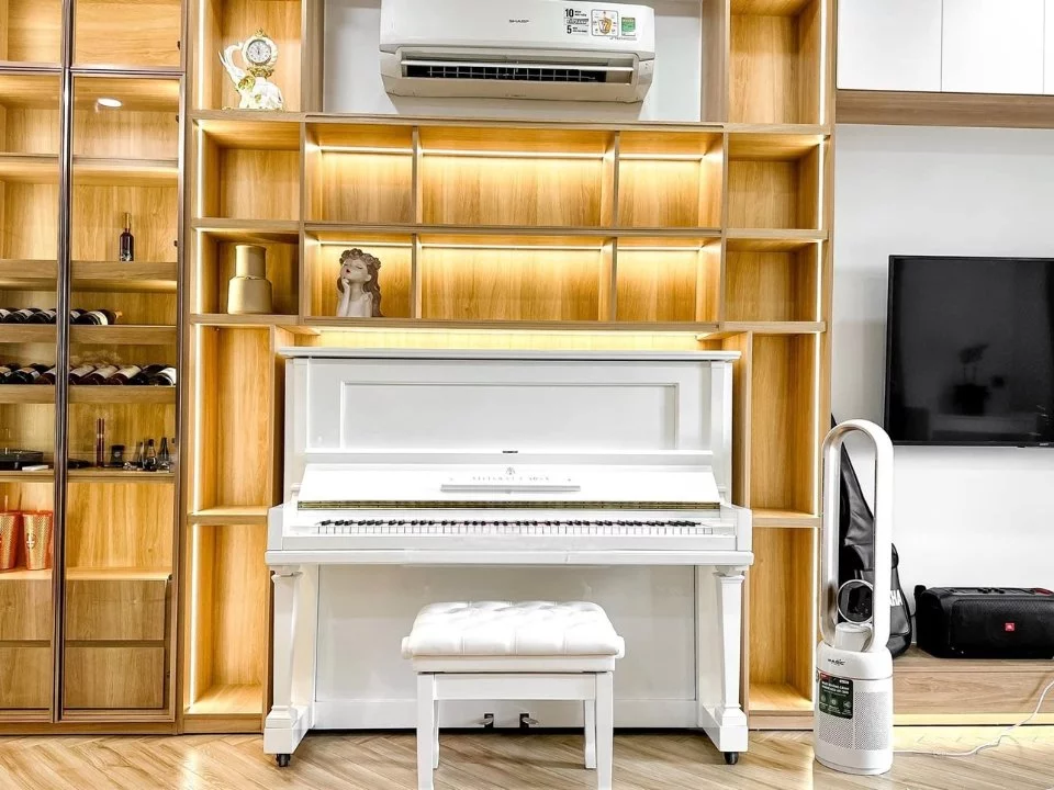 STEINWAY K-132 WH