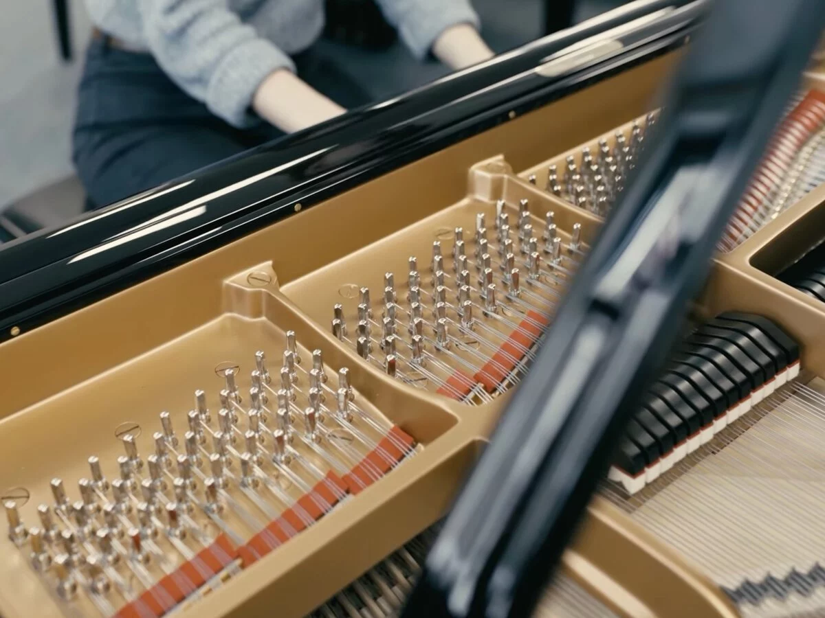 Đàn piano Steinway & Sons STEINWAY S-155 – Chi tiết bàn phím
