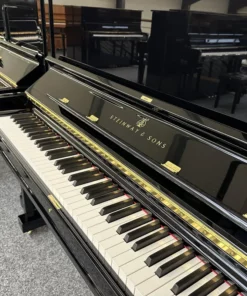 STEINWAY K-132