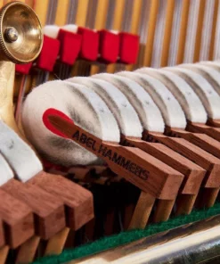 STEINWAY Z114