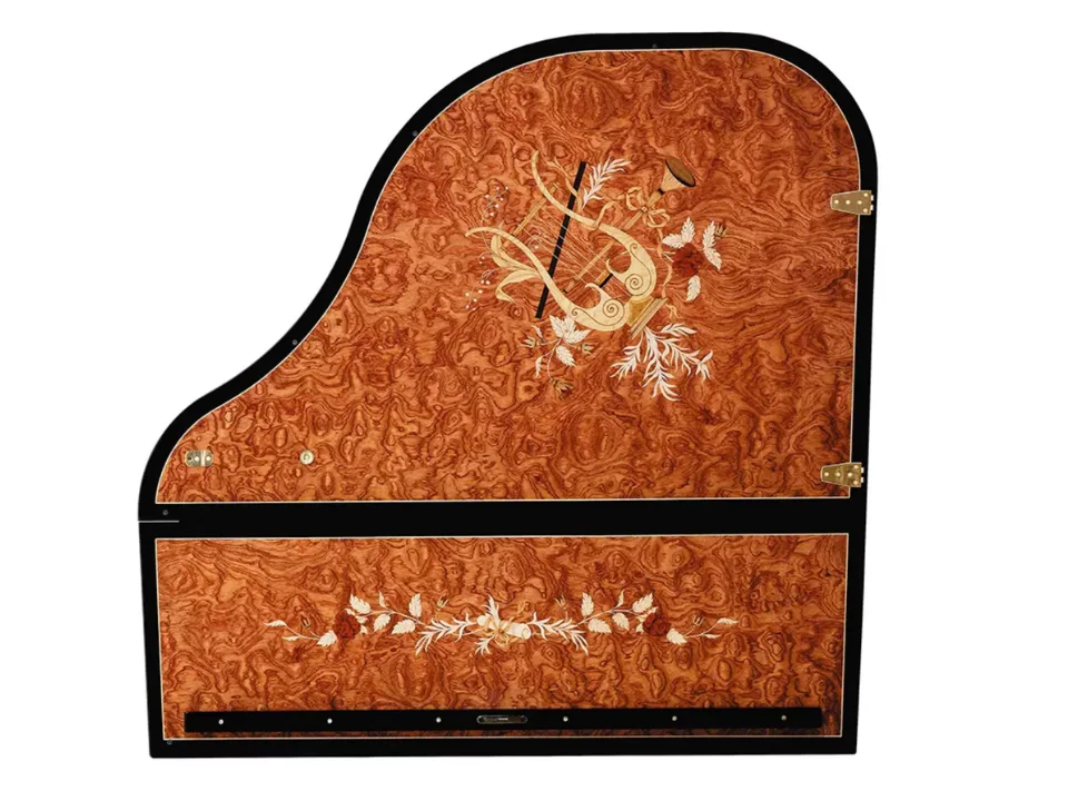Đàn piano Schimmel Tradition Intarsie Harfe – Chi tiết bàn phím