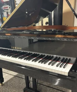 YAMAHA C2L