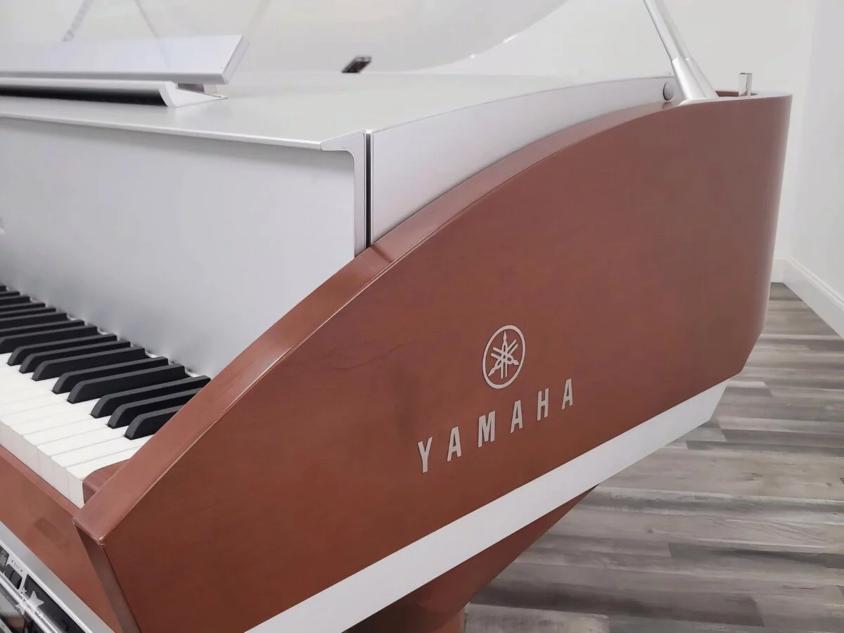 Đàn piano Yamaha YAMAHA C3 NEO – Chi tiết bàn phím