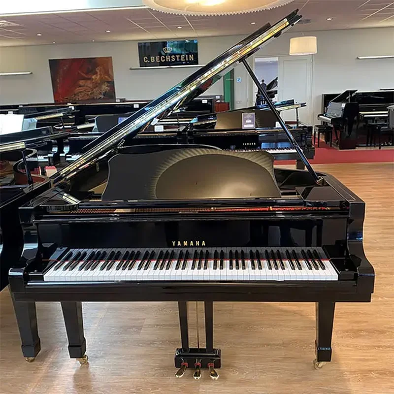 YAMAHA C7LA