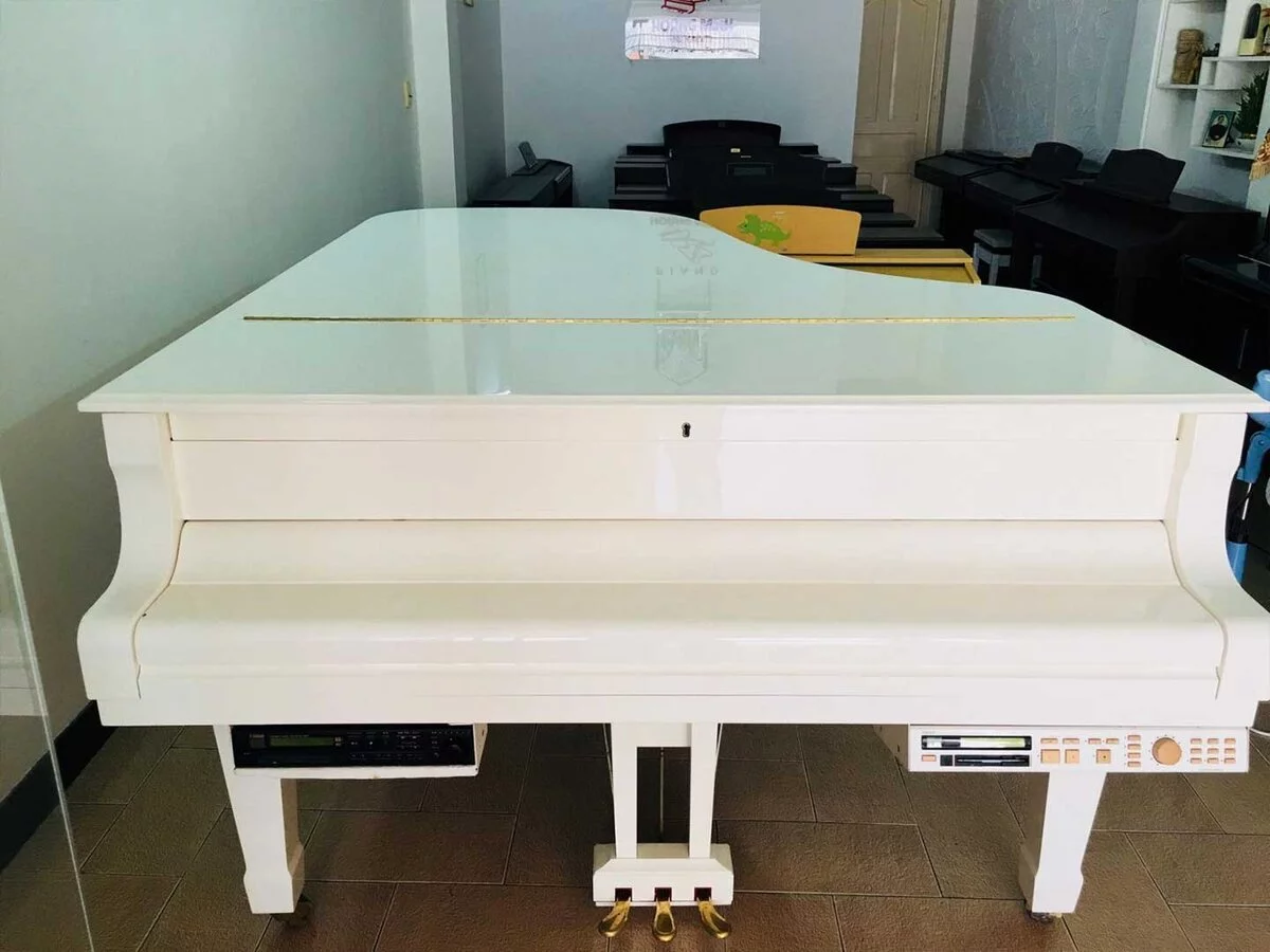 YAMAHA C7LA