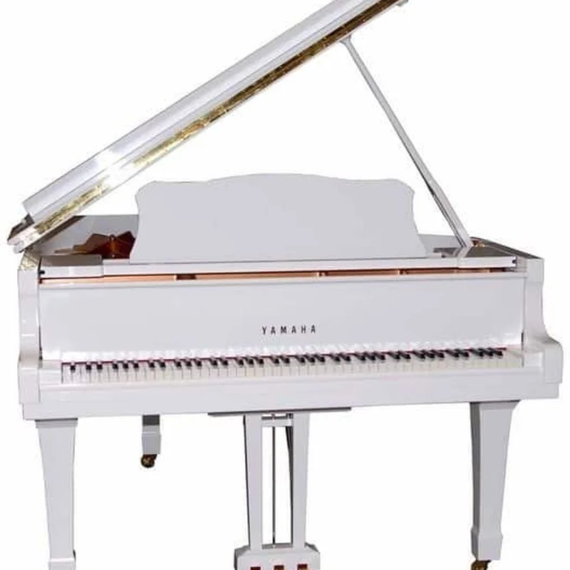 YAMAHA C7X PWH